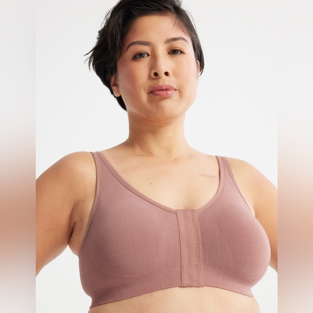 Knix mauve Ultra Soft Front Closure adjustable strap Bra, XL.
